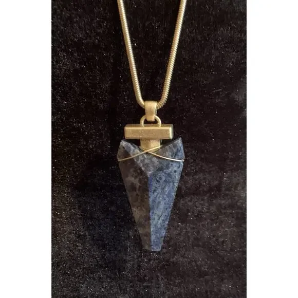 Tory Burch Sodalite Arrowhead Pendant with Matte Gold Chain - Picture 2 of 11